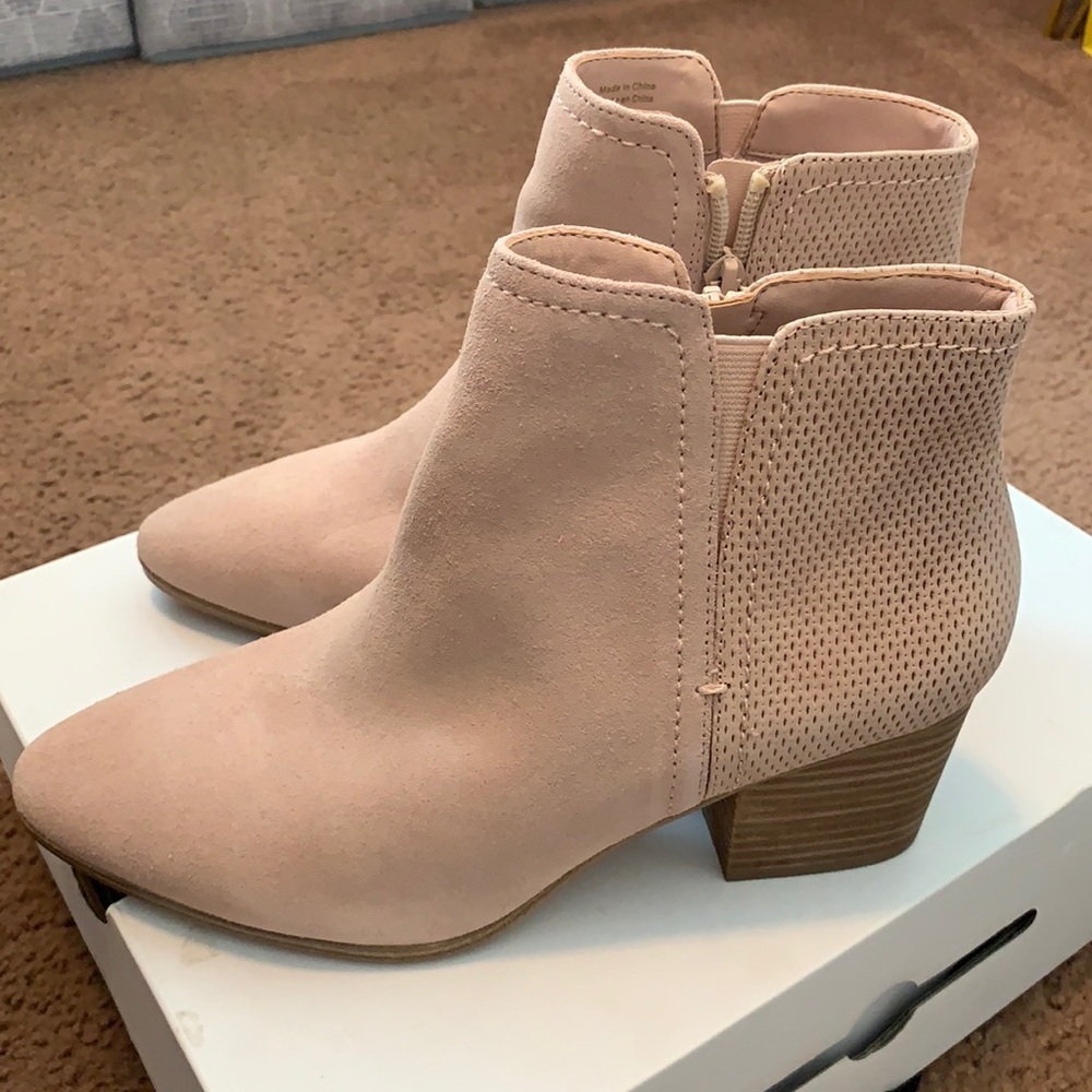 Aldo Larissa Suede Size 8.5